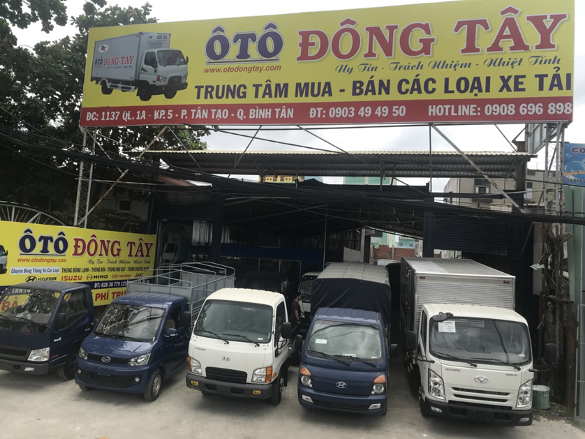 Showroom oto dong tay Showroom oto dong tay