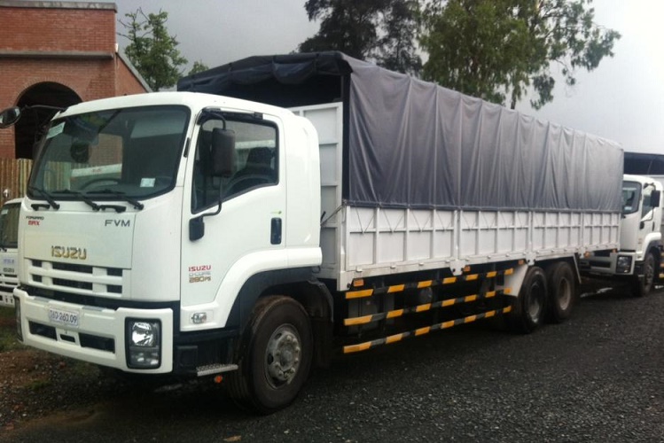 Isuzu 15 tan sieu dai 3 chan fvm34w